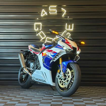 HONDA CBR 1000RR-R FIREBLADE SP HONDA CBR 1000RR-R FIREBLADE SP